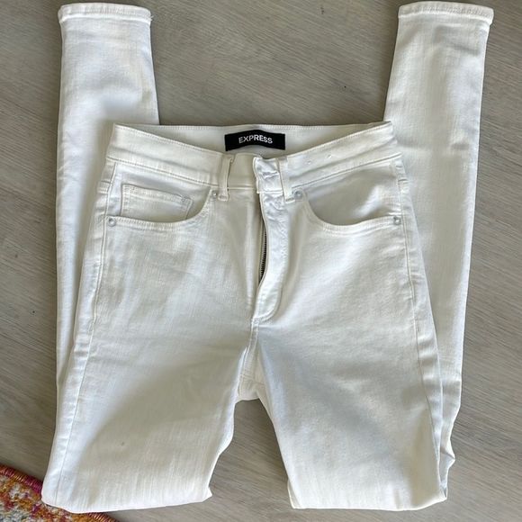 Express white denim legging